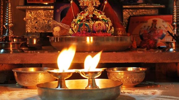 Oil For Pooja: ఏ నూనెతో దీపం పెడితే మంచిది ?