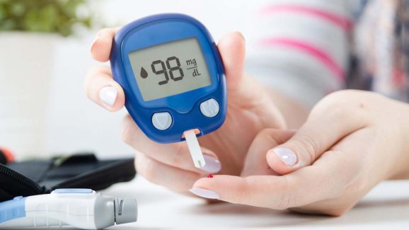Diabetes Control: షుగర్ కంట్రోల్ అవ్వాలంటే.. ఈ టిప్స్ ఫాలో అవ్వండి !