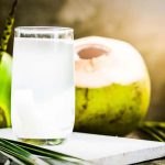 Coconut Water: కొబ్బరి నీళ్లు సూపర్ డ్రింక్.. వీటిలోని పోషకాల గురించి తెలుసా ?