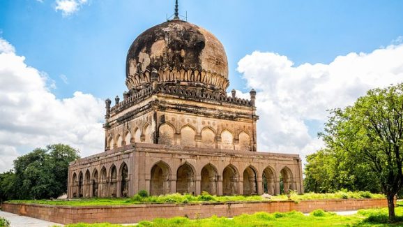 Hyderabad: టైం ట్రావెల్ చేయాలనుందా.. అయితే సిటీలో ఈ ప్లేస్ తప్పక విజిట్ చేయాలి