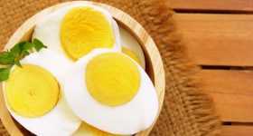 Eggs: రోజులో ఎన్ని ఎగ్స్ తినాలి ? అతిగా తింటే ఏం జరుగుతుంది ?