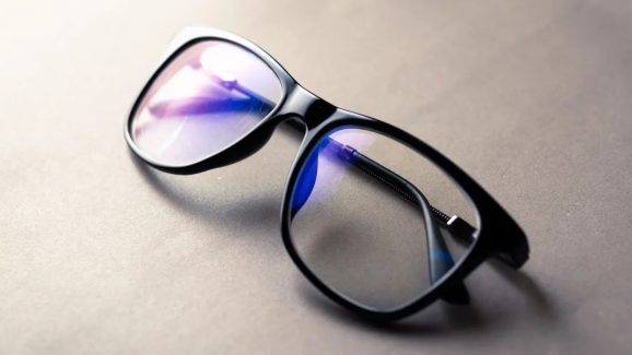 Anti-glare glasses: సిస్టం ముందే పని చేస్తున్నారా? యాంటీ-గ్లేర్ గ్లాసెస్ ఎలా పనిచేస్తాయో తెలుసుకోండి..
