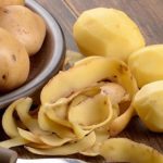 Potato Peel Benefits: బంగాళదుంప తొక్కలు పారేస్తున్నారా ? ఇది తెలిస్తే.. అస్సలు అలా చెయ్యరు !