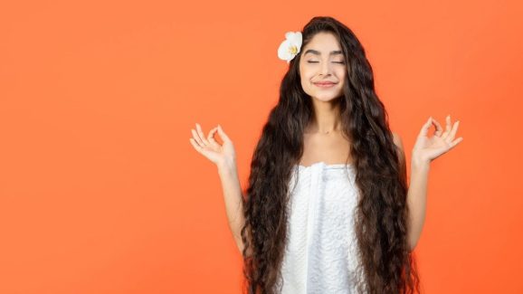 Long Hair Tips: ఈ సింపుల్ టిప్స్ పాటిస్తే చాలు.. పొడవాటి జుట్టు