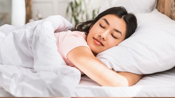Afternoon Sleep: కాసేపు మధ్యాహ్నం నిద్రపోతే.. ఇన్ని లాభాలా ?