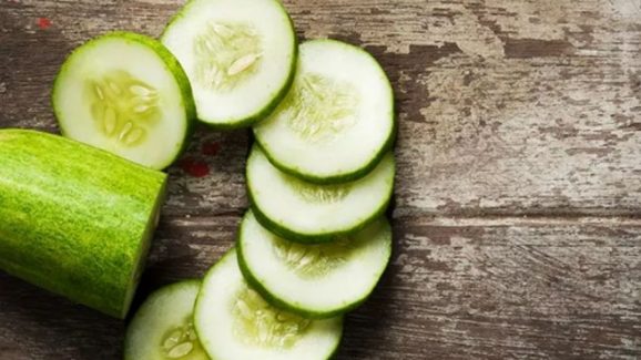 Cucumber: దోసకాయ తిన్న తర్వాత.. వీటిని అస్సలు తినకూడదు !