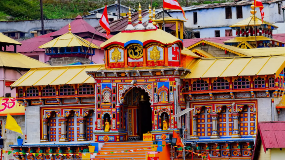 Badrinath temple: బద్రీనాథ్ వెళ్తున్నారా..? ఈ ఆరు పూర్తి చేయడం మరచిపోవద్దు
