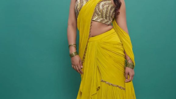 Vishnu Priya: గ్లామర్ డోస్ పెంచేసిన విష్ణు ప్రియ.. మత్తు కళ్ళతో మాయ చేస్తూ..!