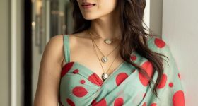 Trisha Krishnan: 40ల్లో కూడా 20లా.. చీరకట్టులో మరింత అందంగా..!