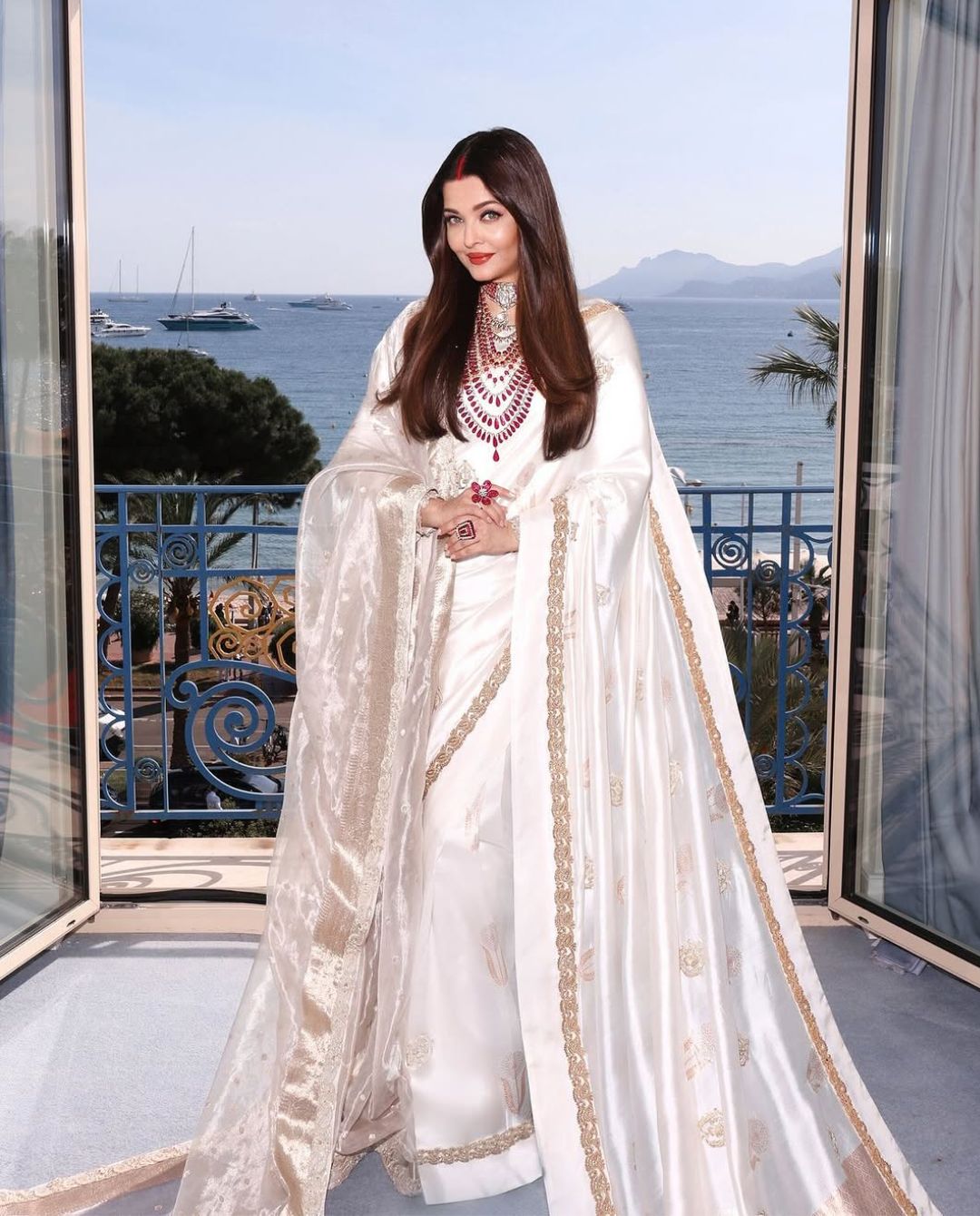 Aishwarya Rai Bachchan: 22వ సారి కేన్స్ లో సందడి చేసిన మాజీ విశ్వసుందరి.. ప్రత్యేక ఆకర్షణగా..!
