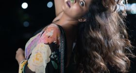 Anasuya Bharadwaj: డస్కీ లుక్ లో అనసూయ.. చూపులతో కసిగా కవ్విస్తూ..!