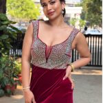 Inaya Sultana: రెడ్ హాట్ అందాలతో కనువిందు చేస్తున్న ఇనయా.. ఫోటోలు వైరల్.!