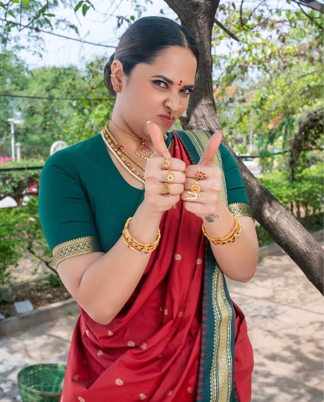 Anasuya Bharadwaj: 16 గంటలు అన్నీ ఆపుకొని.. అనసూయ ఏదీ దాచుకోదుగా, ఆ గెటప్‌పై షాకింగ్ కామెంట్స్!