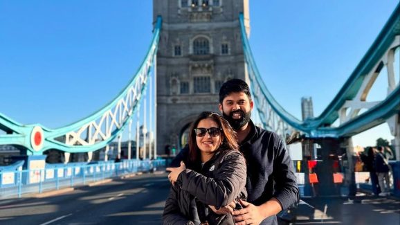 Abhinaya: లండన్ వీధుల్లో ఈ కొత్త జంటను చూశారా…? ఎంజాయ్ అంటే వీళ్లదే గురూ