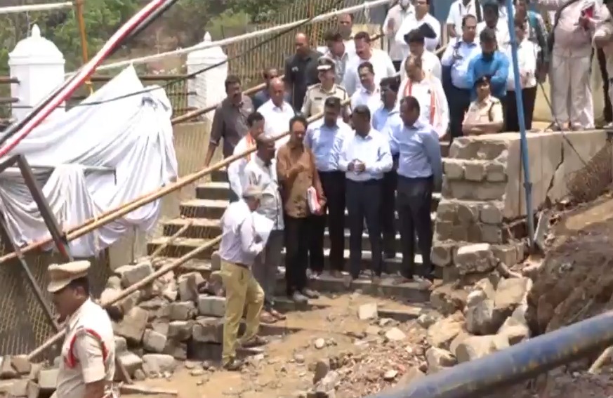 Simhachalam facts: ఆ గోడ బలవంతంగా కట్టించారు..!