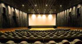 Tollywood: షాకింగ్..రెండు రాష్ట్రాల్లో థియేటర్లు బంద్.. కారణం ఏంటంటే..?