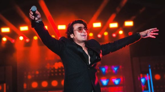 Singer Sonu Nigam: స్టార్ సింగర్ పై నిషేధం.. ఎక్కడ?ఏం జరిగిందంటే..?