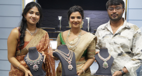 Aishwarya Rajesh: లాబ్-గ్రోన్ వజ్రాల ఆభరణాల స్టోర్ ను ప్రారంభించిన ఐశ్వర్య రాజేష్..