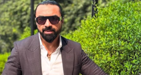 Ajaz Khan : సినిమా ఆఫర్స్ అంటూ లేడిపై రే*ప్.. నటుడిపై కేసు..