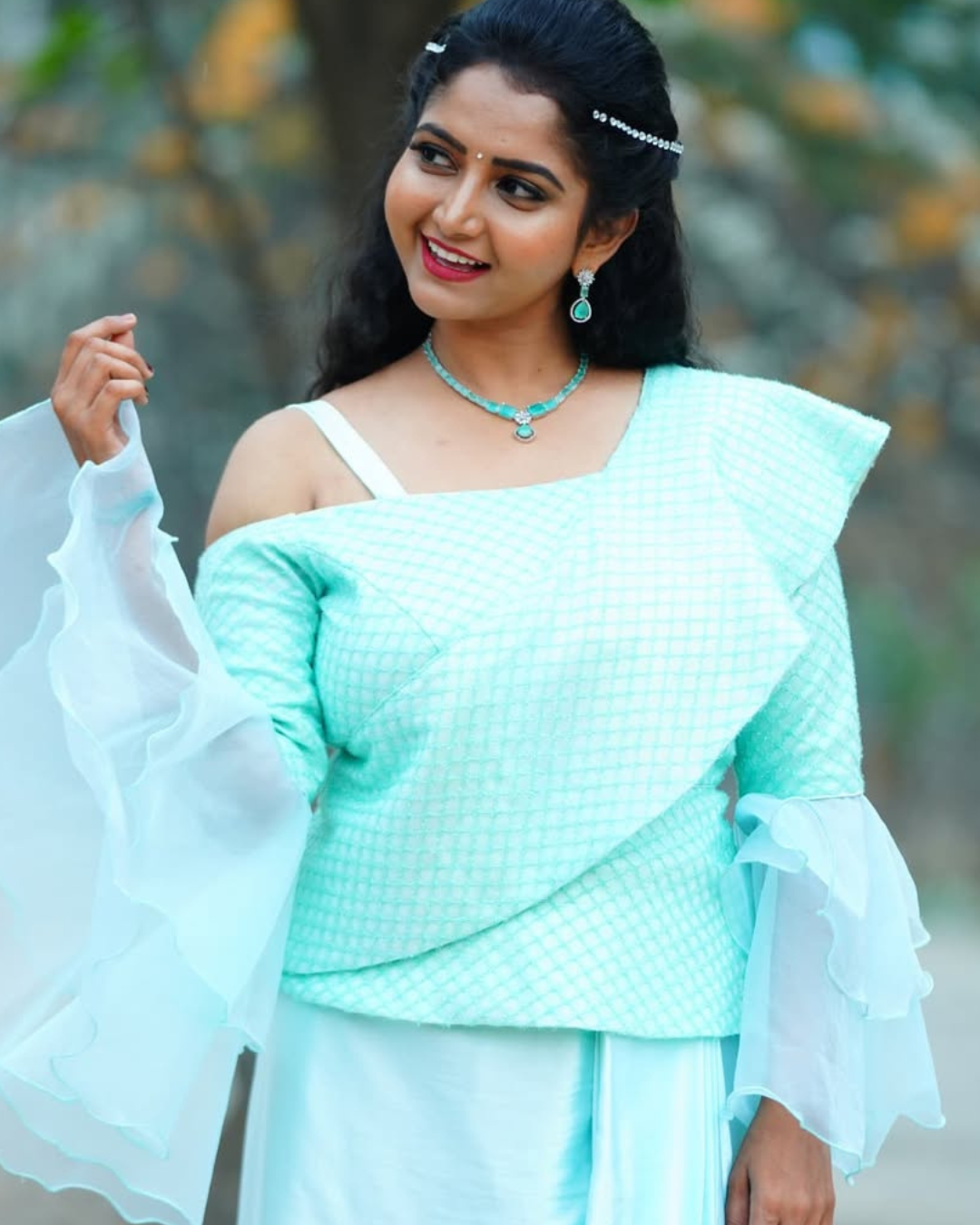 Deepika Rangaraju : దేవకన్యలా మెరిసిపోతున్న దీపిక..క్యూట్ స్మైల్ కే ఫ్యాన్స్ ఫిదా..