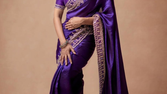 Hebah Patel : చీరలో హొయలొలికించే అందాలతో ఓదెల బ్యూటీ హెబ్బా పటేల్..