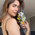 Mrunal Thakur : వావ్.. మృణాల్ ఠాకూర్ సూపర్బ్.. బ్లాక్ డ్రెస్ లో సో క్యూట్..