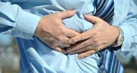 Stomach Pain:  కడుపునొప్పే కదా అని పట్టించుకోవడం లేదా?  కాలేయ క్యాన్సర్ కూడా కావచ్చు, ఈ సంకేతాలు నిర్లక్ష్యం చేస్తే ప్రాణాంతకమే