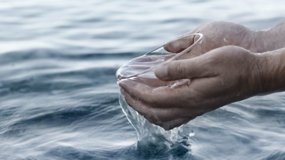 Sea water: సముద్రపు నీళ్లు తాగితే చనిపోతారట.. ఇవి ఎందుకు అంత ప్రమాదకరమో తెలుసా?