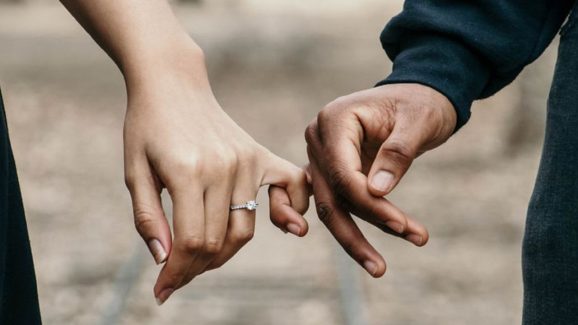 Love Numerology 2025: ఇది విన్నారా ? ఈ తేదీల్లో పుట్టిన వాళ్లు ప్రేమ పెళ్లి చేసుకుంటారట !