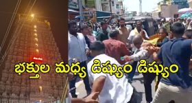 Meenakshi Chaudhary: చీరకట్టి.. కొప్పున మల్లెలెట్టి.. ఎదురుచూస్తున్న మీనూ.. ఎవరికోసం?