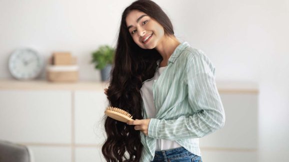 Daily Hair Care Routine: డైలీ ఇలా చేస్తే.. జుట్టు ఊడమన్నా ఊడదు తెలుసా ?