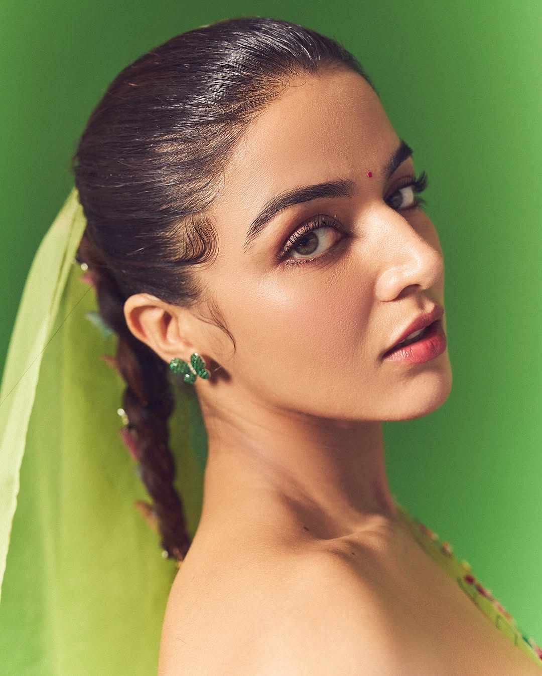 Wamiqa Gabbi Photo Gallery