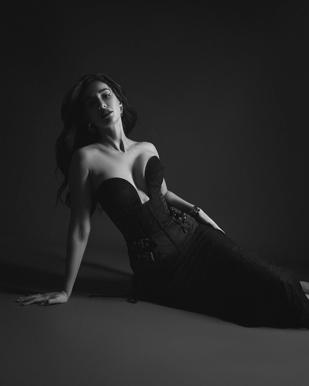 Actress Disha patani Photo Gallery