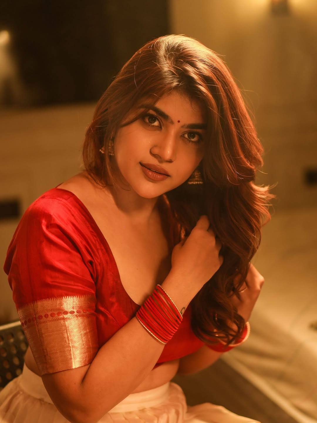Actress Ritu Chowdary Photo Gallery