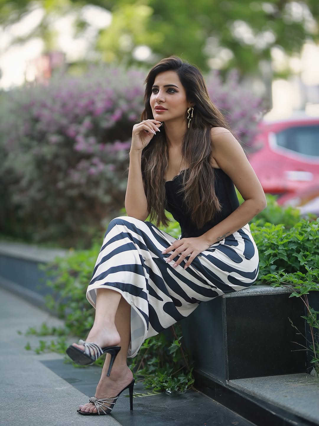Actress Ashu Reddy Photo Gallery