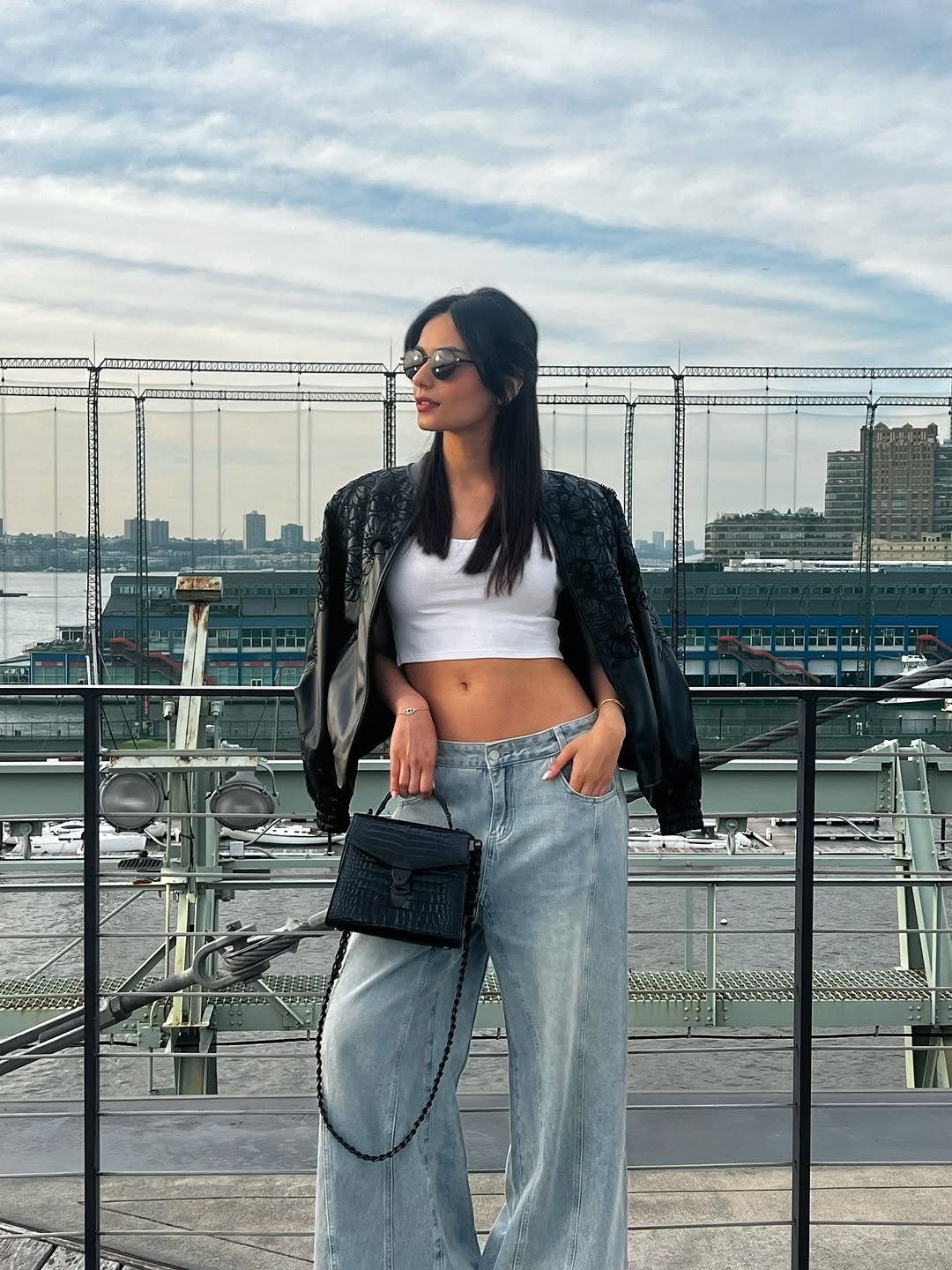 Manushi Chiller Photo Gallery