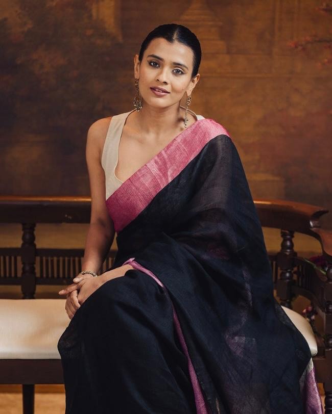 Hebah Patel Photo Gallery
