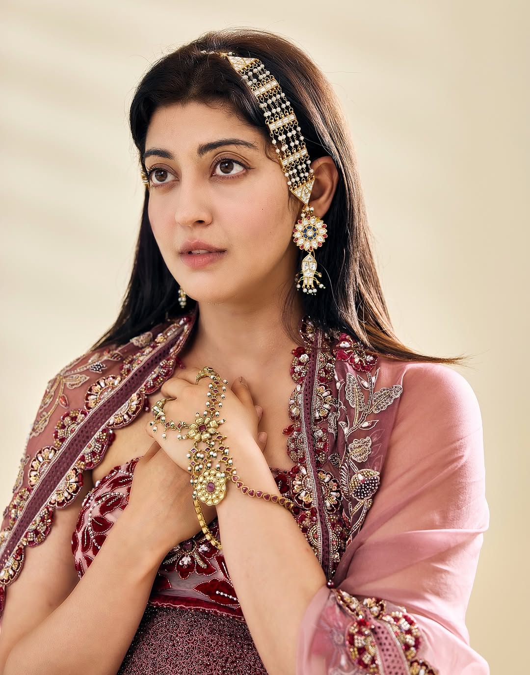 Actress Pranitha Subhash Photo Gallery