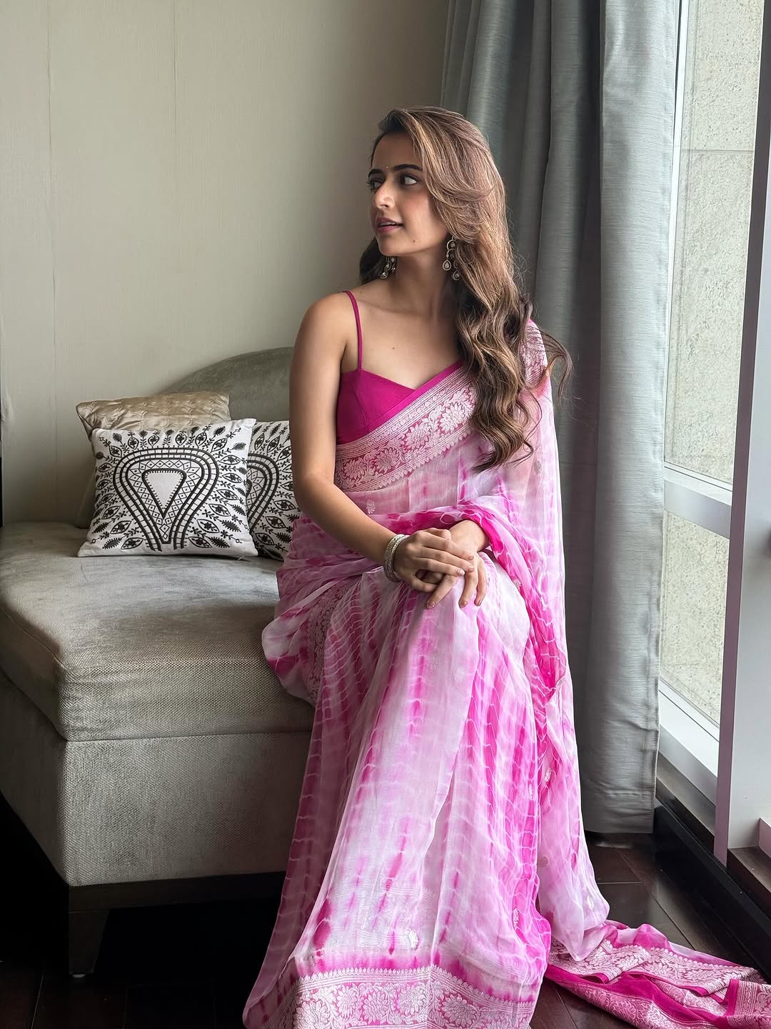 Ashika Ranganath (Source: Instragram) Actress Ashika Ranganath Photo Gallery