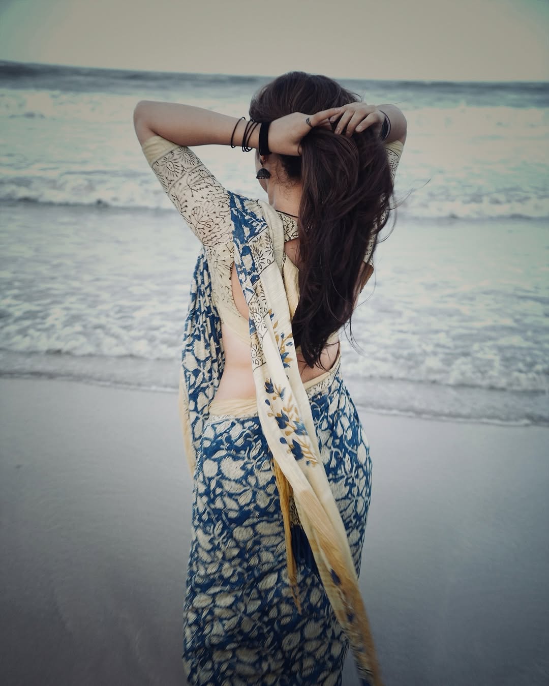 Actress Ayesha Khan Photo Gallery