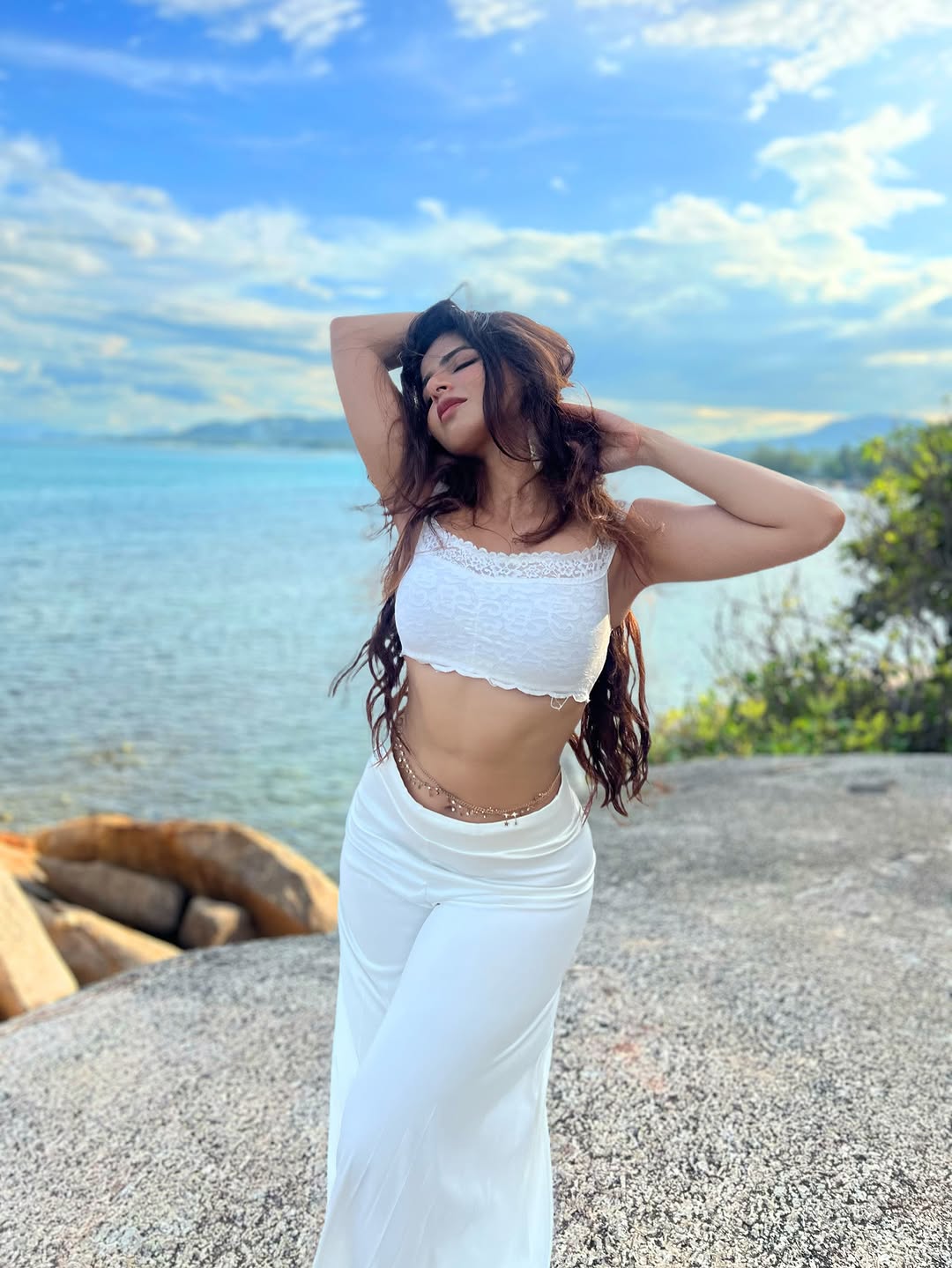 Iswarya Menon Photo gallery