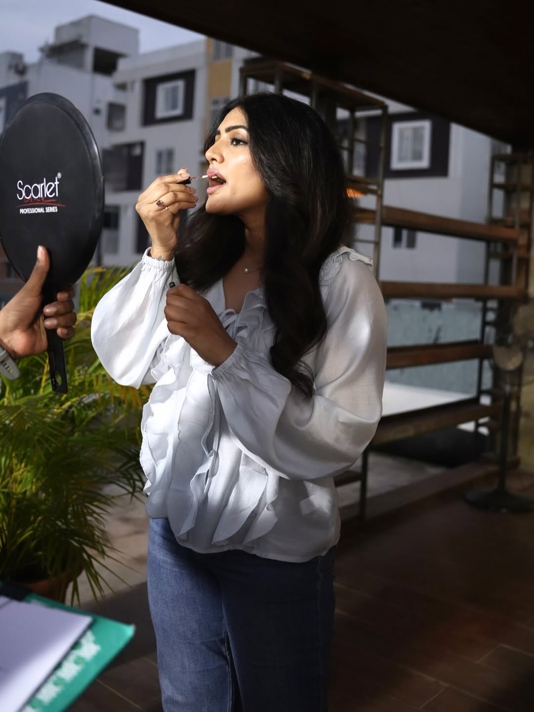 Actress Eesha Rebba Photo Gallery