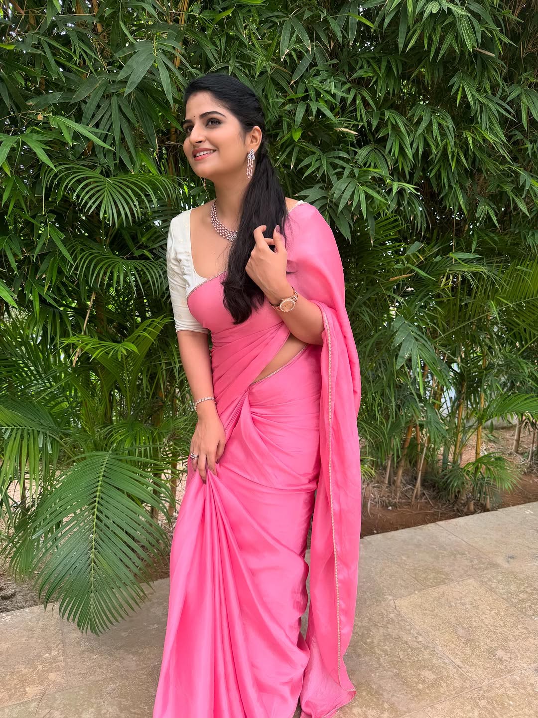 Actress Rupa muggulla Photo Gallery