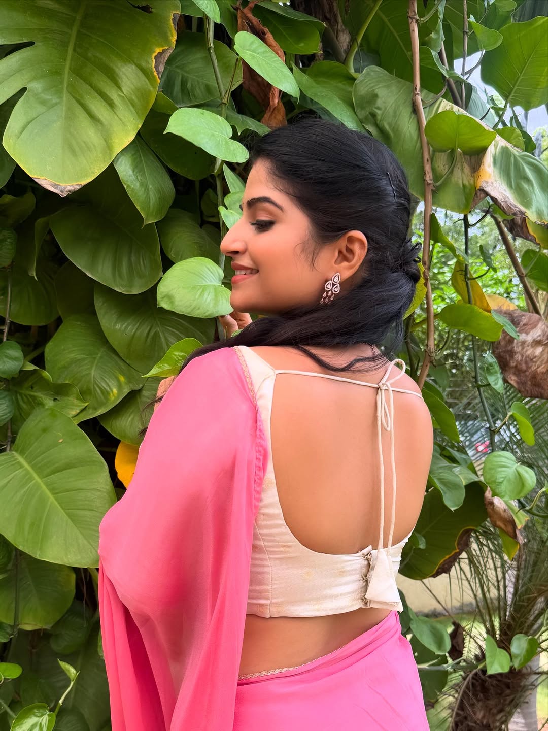 Actress Rupa muggulla Photo Gallery