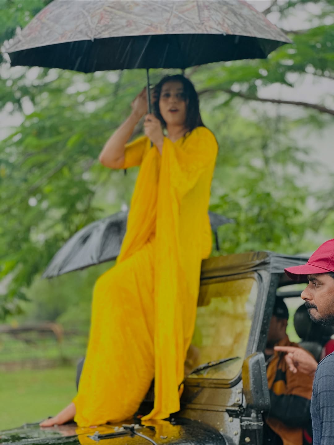 Actress Rashmi Gautam Photo Gallery