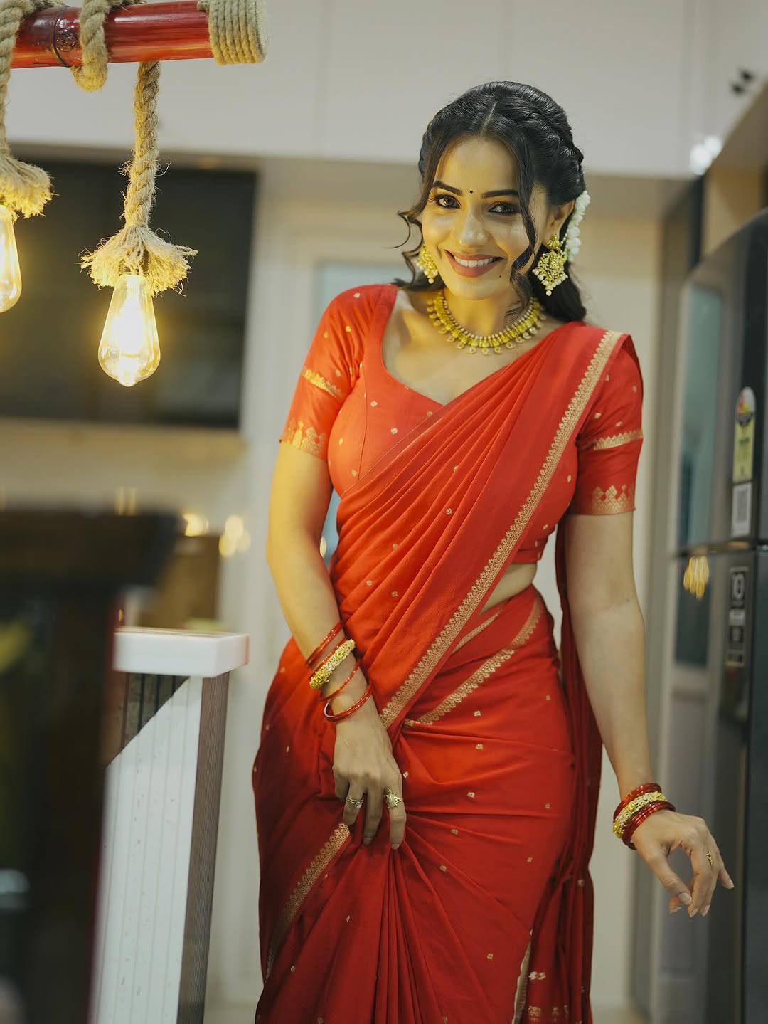 Actress Shobha Shetty Photo Gallery