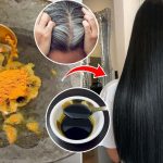 Turmeric For Grey Hair: పసుపులో ఈ ఒక్కటి కలిపి వాడితే.. క్షణాల్లోనే తెల్లజుట్టు నల్లగా మారిపోతుంది