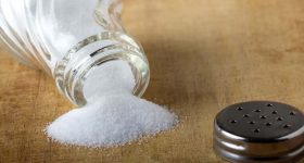 Extra Salt Side Effects: ఉప్పు ఎక్కువగా తింటే.. కిడ్నీ ఫెయిల్, హార్ట్ ఎటాక్, ఇంకా ఎన్నో సమస్యలు