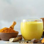 Turmeric Milk: రాత్రి పూట పసుపు పాలు తాగితే.. శరీరంలో జరిగే మ్యాజిక్ ఇదే !