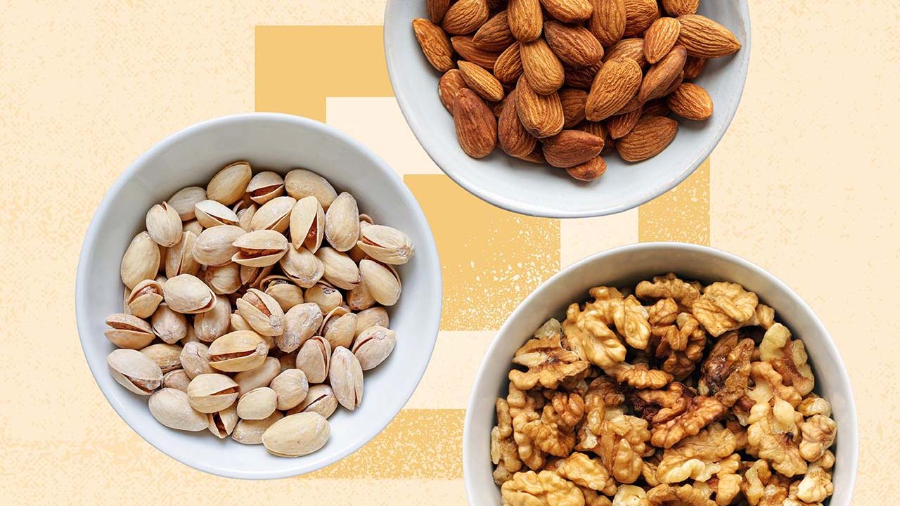 Nuts In Diet: నట్స్ తింటే బరువు పెరుగుతారా ? ఇందులో.. నిజమెంత ?